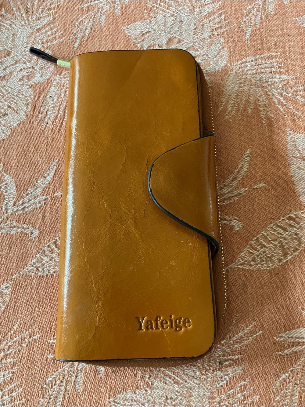 Yafeige Tan Zip Wallet Clutch